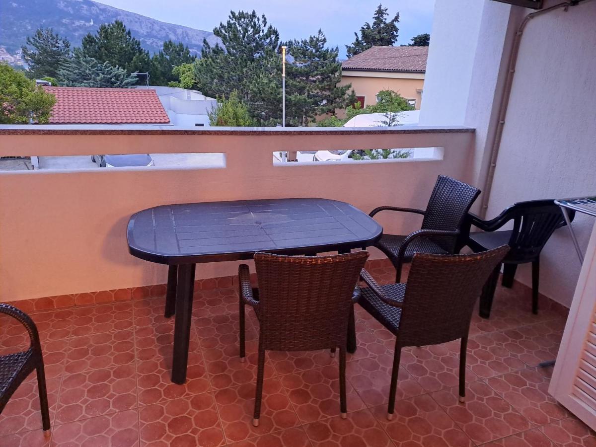 Apartment Zarok 2 Baska  Ngoại thất bức ảnh