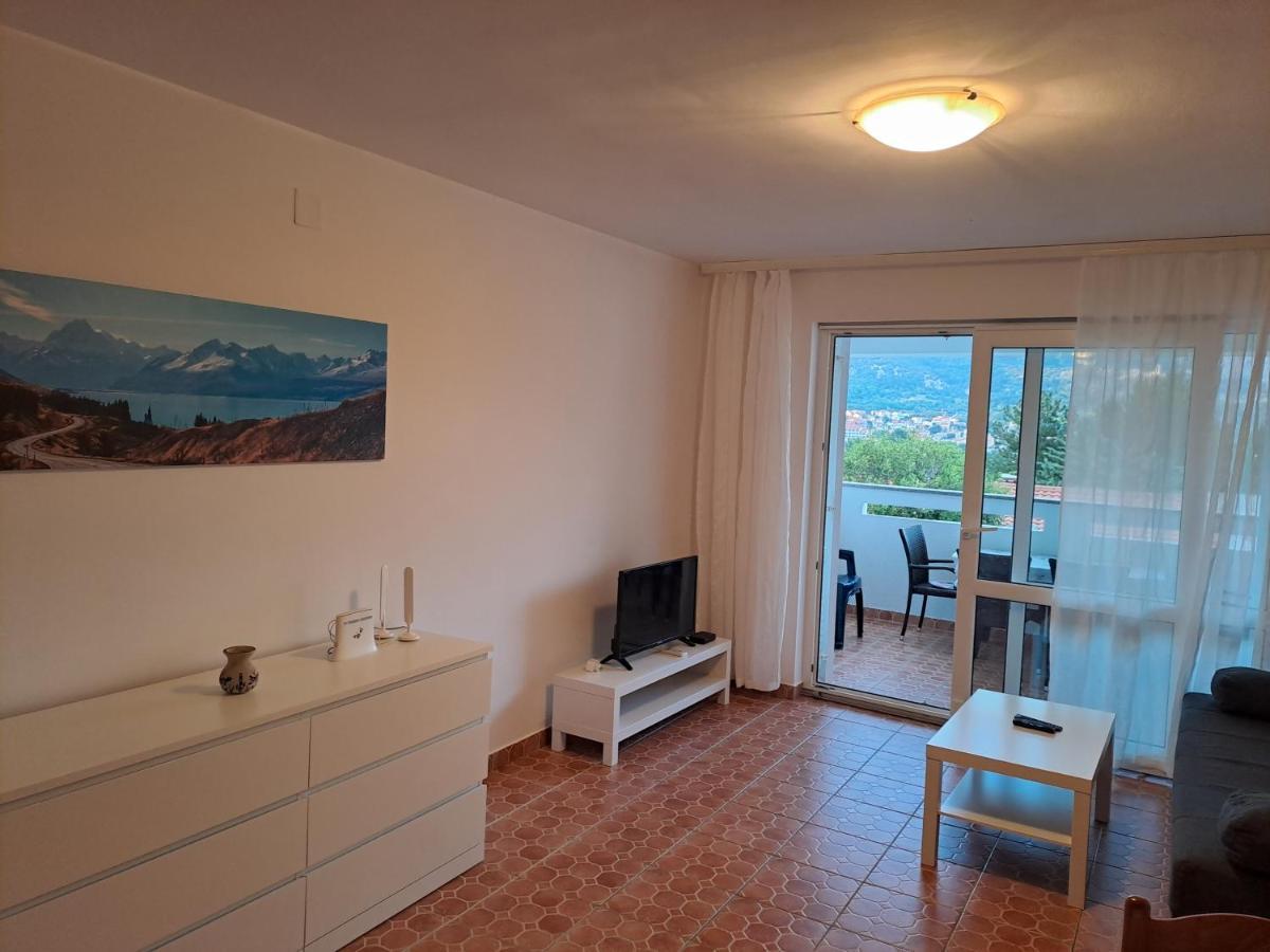 Apartment Zarok 2 Baska  Ngoại thất bức ảnh